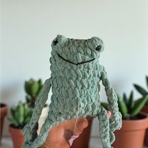 Crochet Teal Leggy Frog